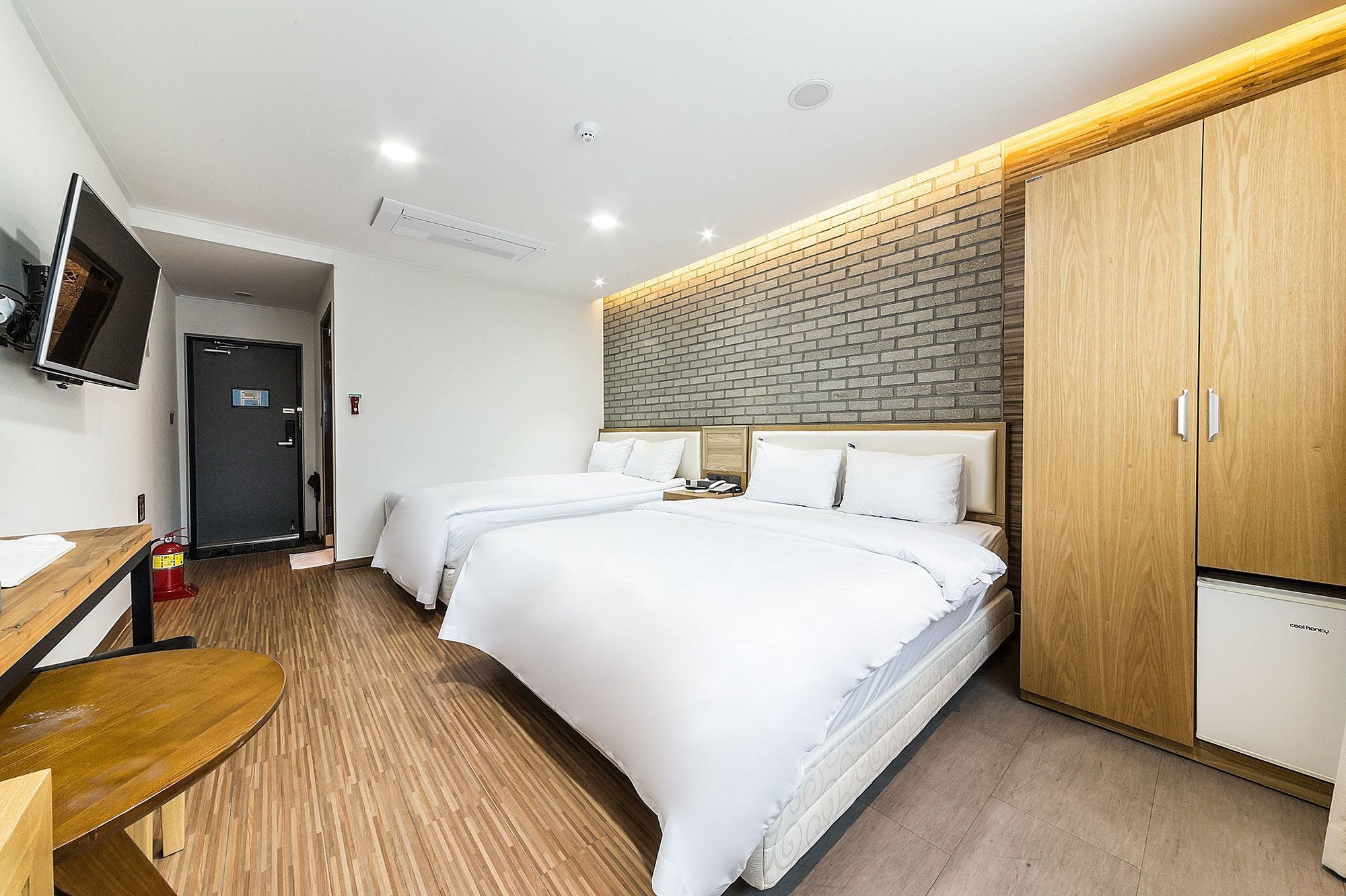 Diamond Tourist Hotel Incheon Bagian luar foto